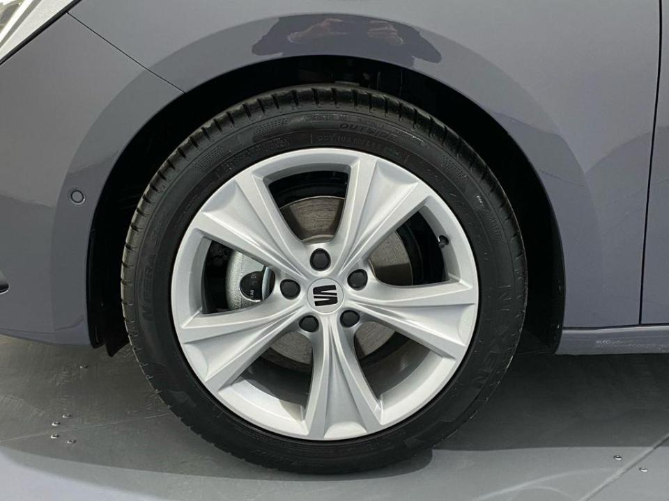 SEAT Leon 1.5 eTSI S&S FR Special Edition DSG 110 kW (150 CV)