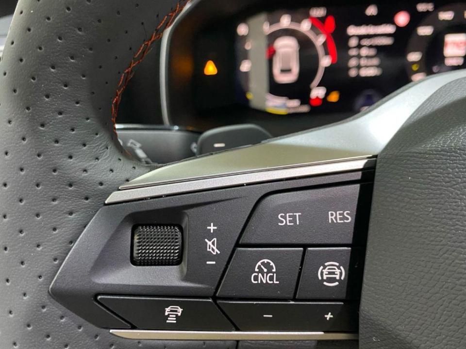 SEAT Leon 1.5 eTSI S&S FR Special Edition DSG 110 kW (150 CV)