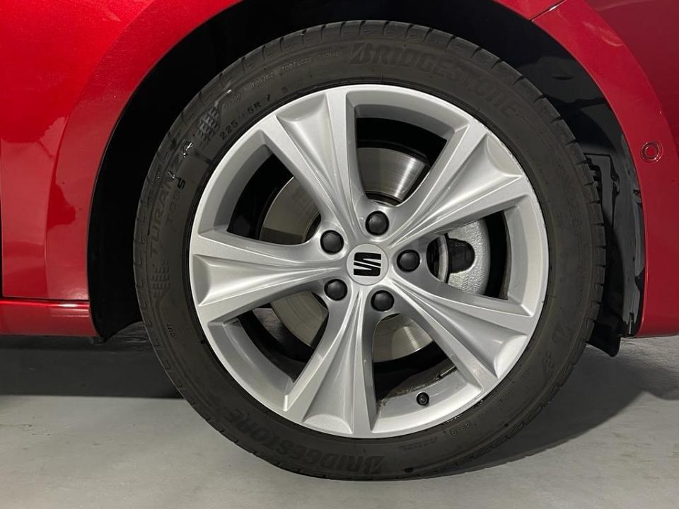 SEAT Leon 1.5 eTSI S&S FR Special Edition Vision DSG 110 kW (150 CV)