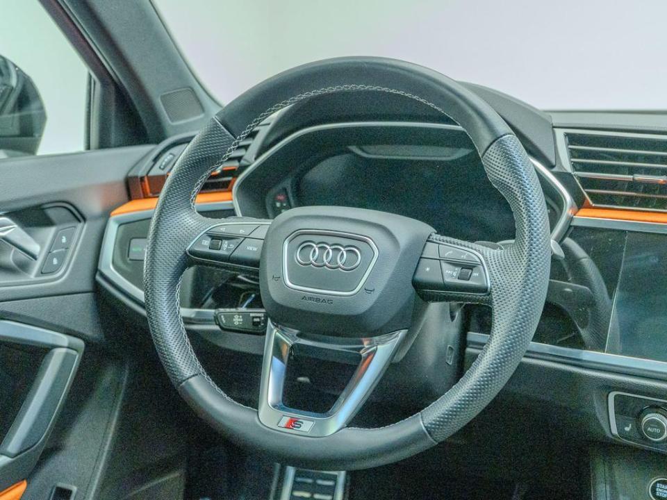 Audi Q3 Sportback Black line 40 TDI quattro 147 kW (200 CV) S tronic