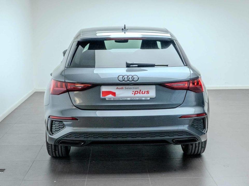Audi A3 Sportback TFSIe Black line Competition 45 TFSI e 180 kW (245 CV) S tronic