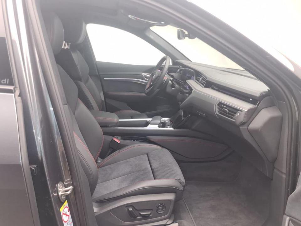 Audi Q8 e-tron Sportback S line 55 quattro 300 kW (408 CV)