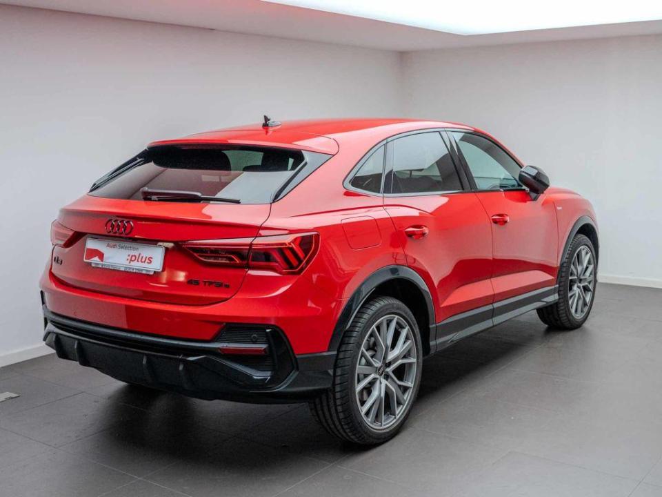 Audi Q3 Sportback TFSIe Black Line 45 TFSI e 180 kW (245 CV) S tronic