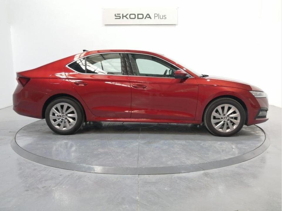 Skoda Octavia 1.5 TSI m-HEV Selection DSG 110 kW (150 CV)