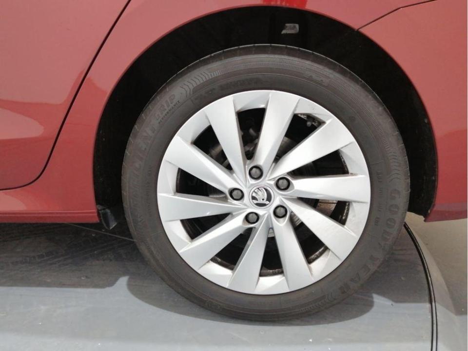 Skoda Octavia 1.5 TSI m-HEV Selection DSG 110 kW (150 CV)
