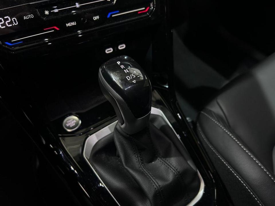 Volkswagen T-Roc R-Line 1.5 TSI 110 kW (150 CV) DSG
