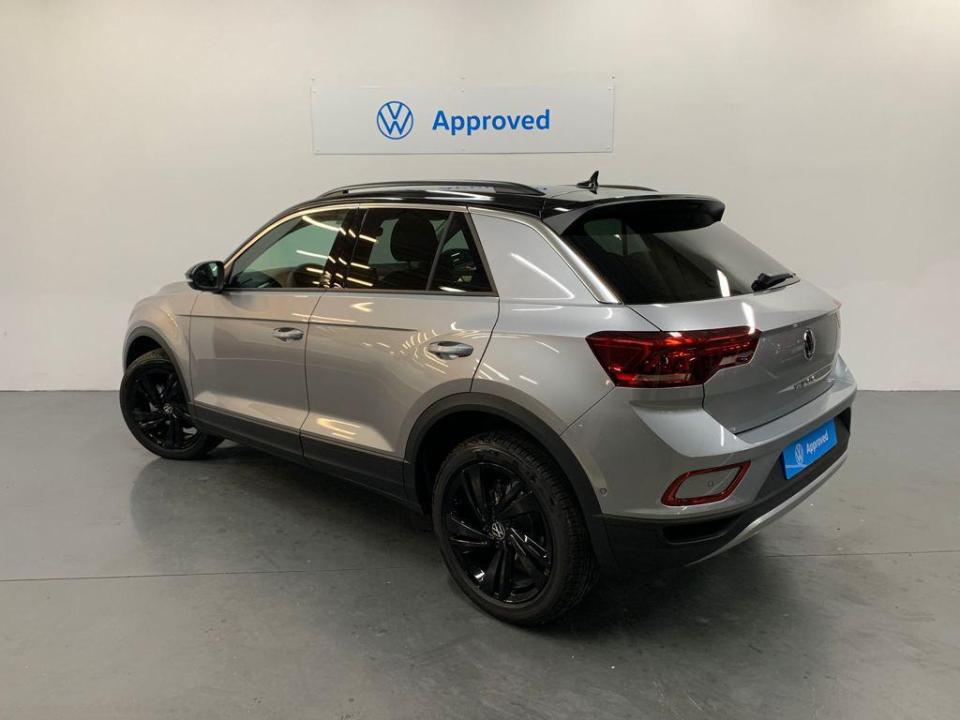 Volkswagen T-Roc "Más" Dark 1.0 TSI 85 kW (115 CV)