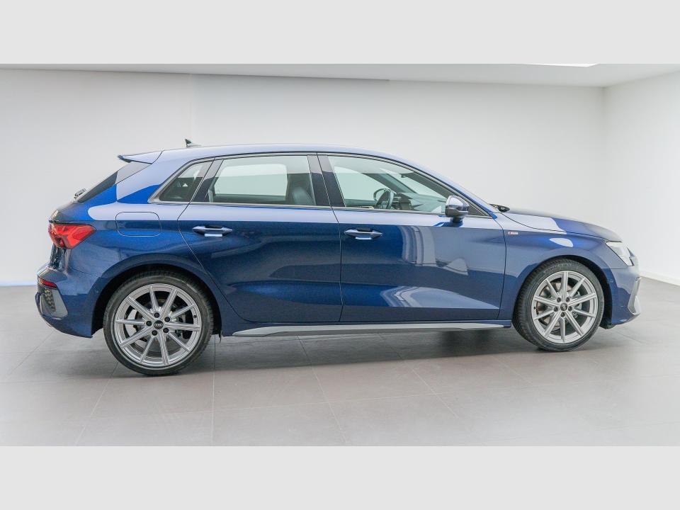 Audi A3 Genuine edition 35 TFSI 110 kW (150 CV) S tronic