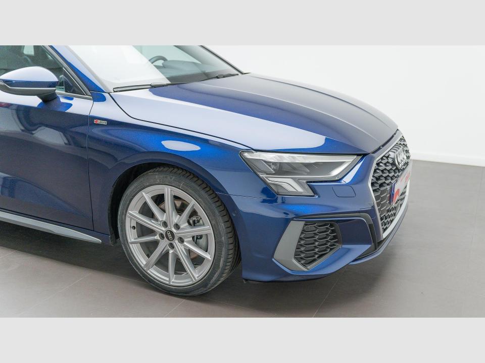 Audi A3 Genuine edition 35 TFSI 110 kW (150 CV) S tronic