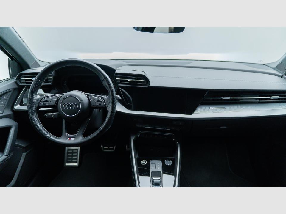 Audi A3 Genuine edition 35 TFSI 110 kW (150 CV) S tronic