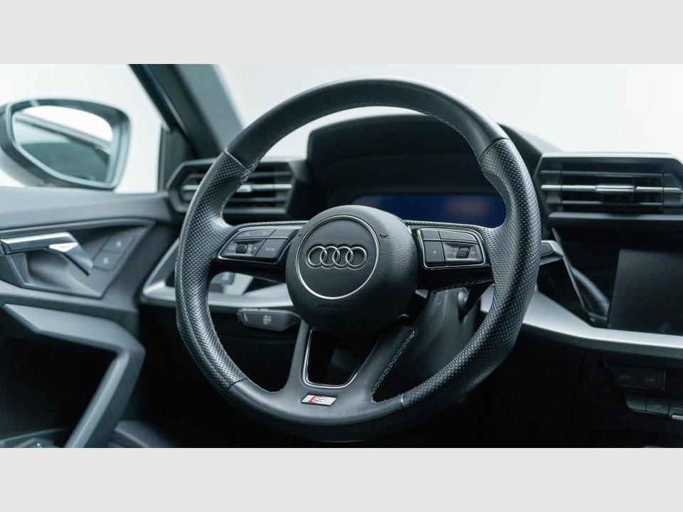 Audi A3 Genuine edition 35 TFSI 110 kW (150 CV) S tronic