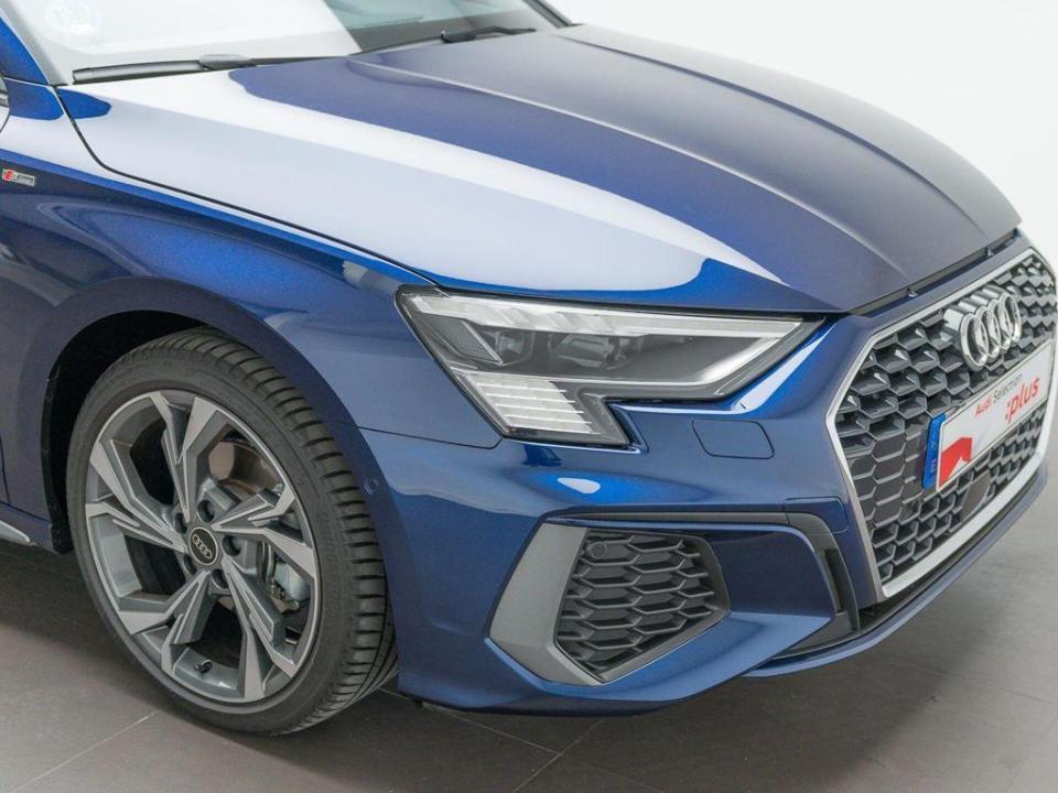 Audi A3 Genuine edition 35 TFSI 110 kW (150 CV) S tronic