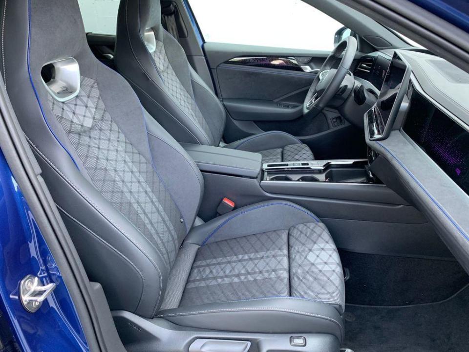 Volkswagen Passat R-Line eHybrid PHEV 200 kW (272 CV) DSG