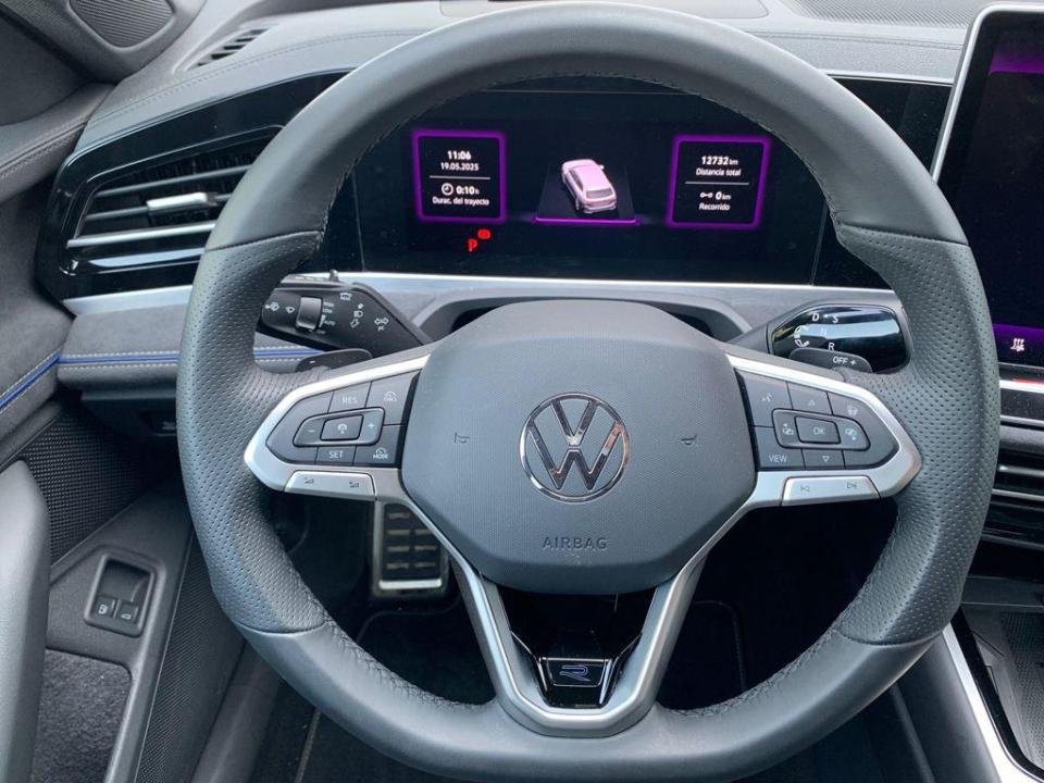 Volkswagen Passat R-Line eHybrid PHEV 200 kW (272 CV) DSG