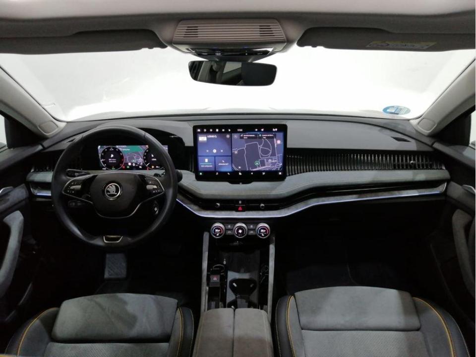 Skoda Superb 1.5 TSI m-HEV Selection DSG 110 kW (150 CV)