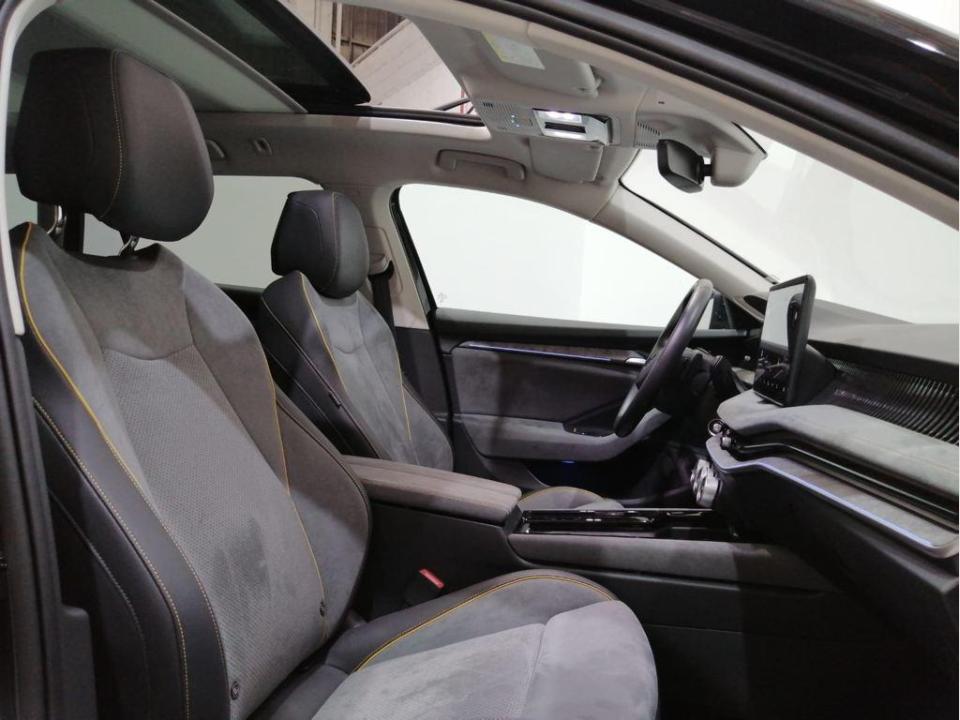 Skoda Superb 1.5 TSI m-HEV Selection DSG 110 kW (150 CV)