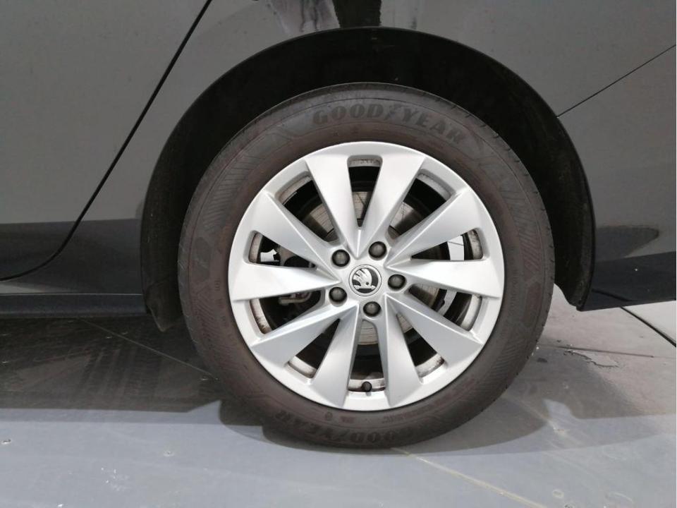 Skoda Superb 1.5 TSI m-HEV Selection DSG 110 kW (150 CV)