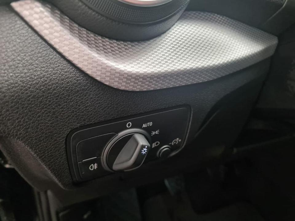 Audi Q2 Advanced 30 TDI 85 kW (116 CV)