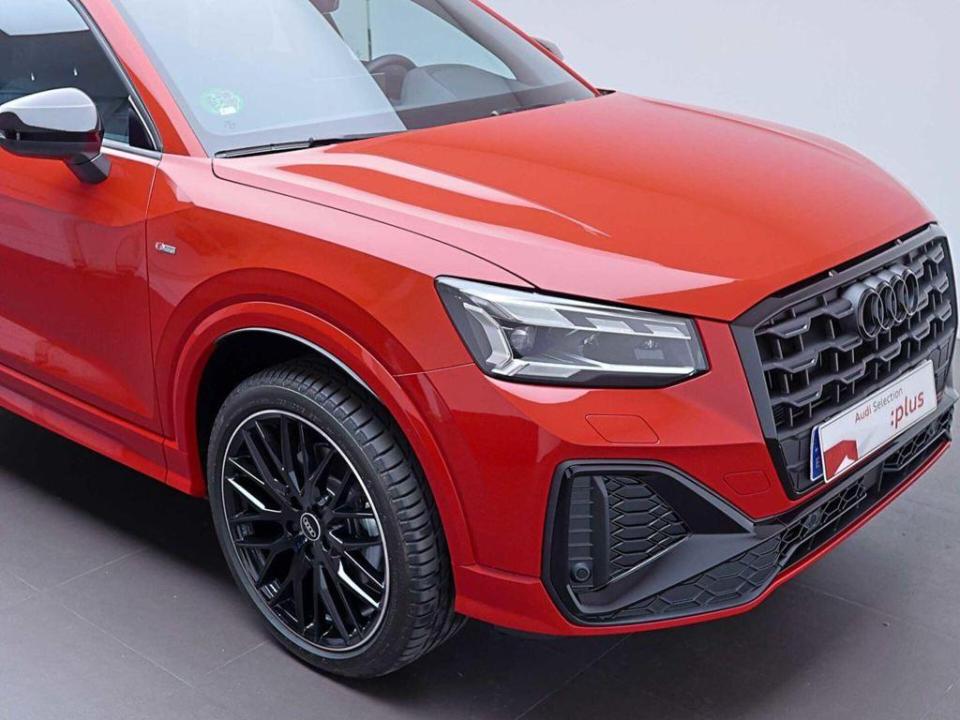 Audi Q2 Adrenalin 30 TDI 85 kW (116 CV) S tronic