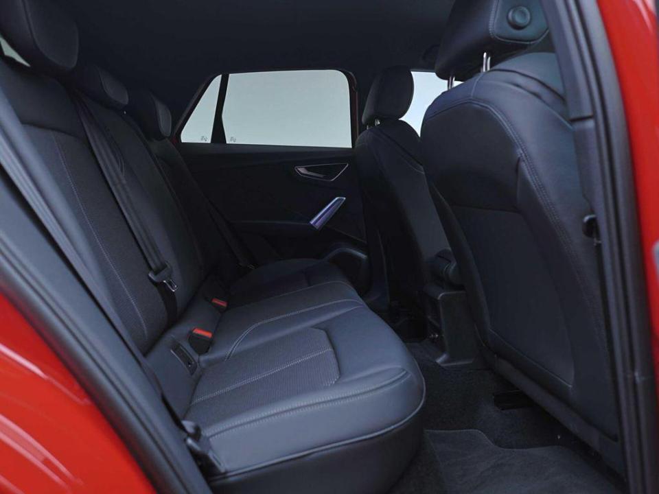 Audi Q2 Adrenalin 30 TDI 85 kW (116 CV) S tronic
