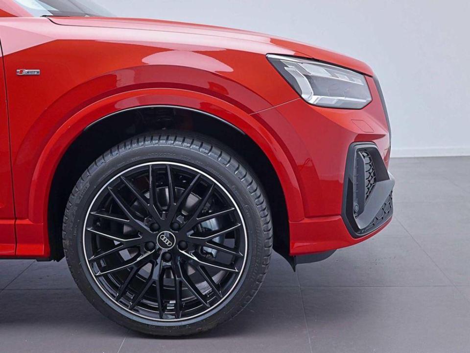 Audi Q2 Adrenalin 30 TDI 85 kW (116 CV) S tronic