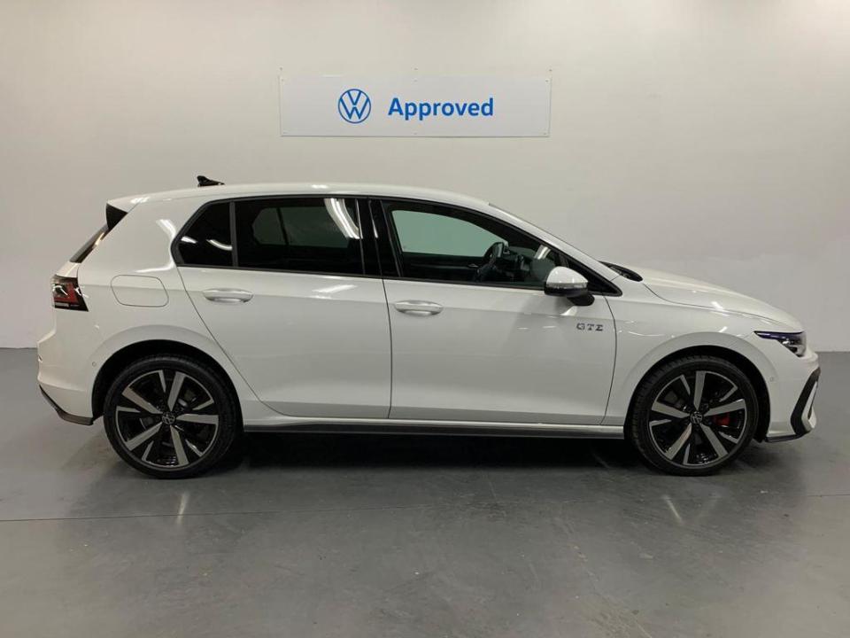 Volkswagen Golf GTE 1.5 PHEV 130kW 200 kW (272 CV) DSG