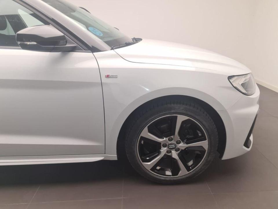 Audi A1 Adrenalin 30 TFSI 81 kW (110 CV) S tronic