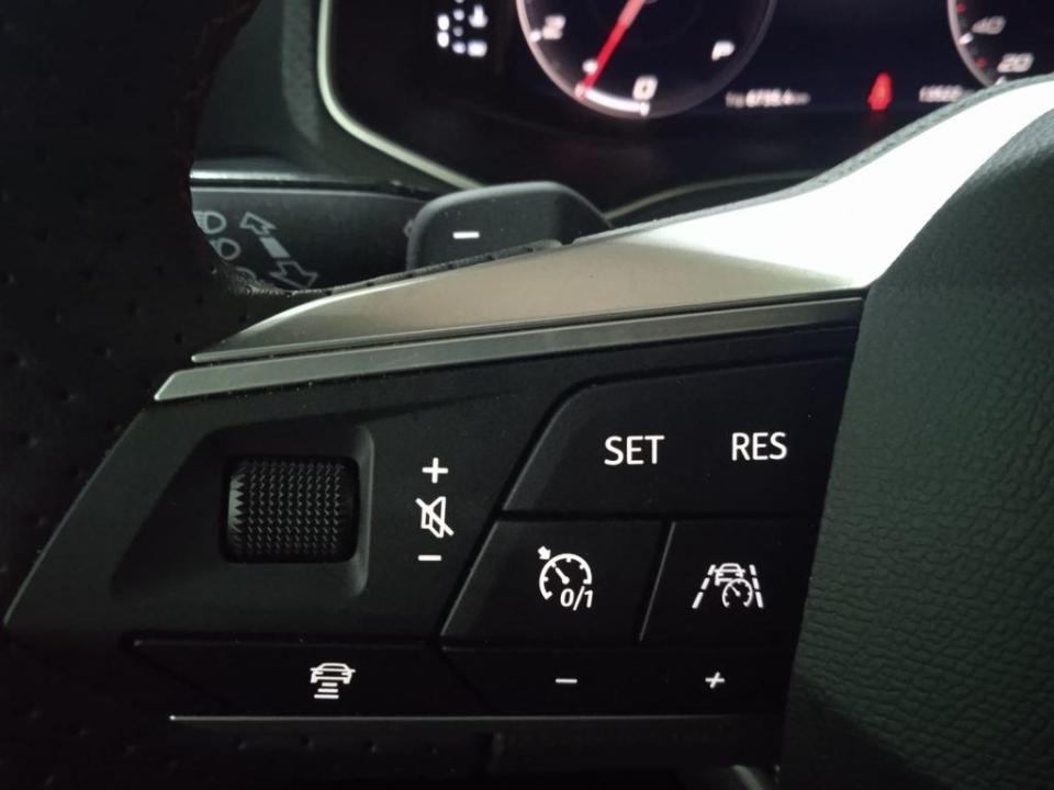 SEAT Arona 1.0 TSI FR XM 85 kW (115 CV)