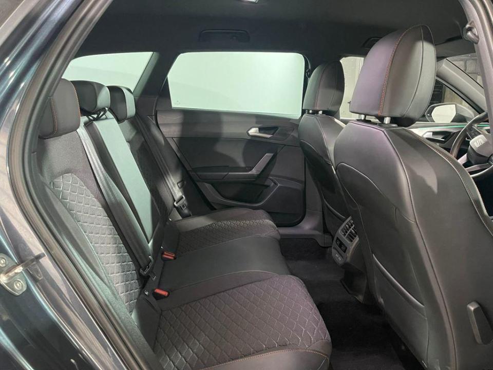 SEAT Leon 1.5 eTSI S&S FR Special Edition Vision DSG 110 kW (150 CV)