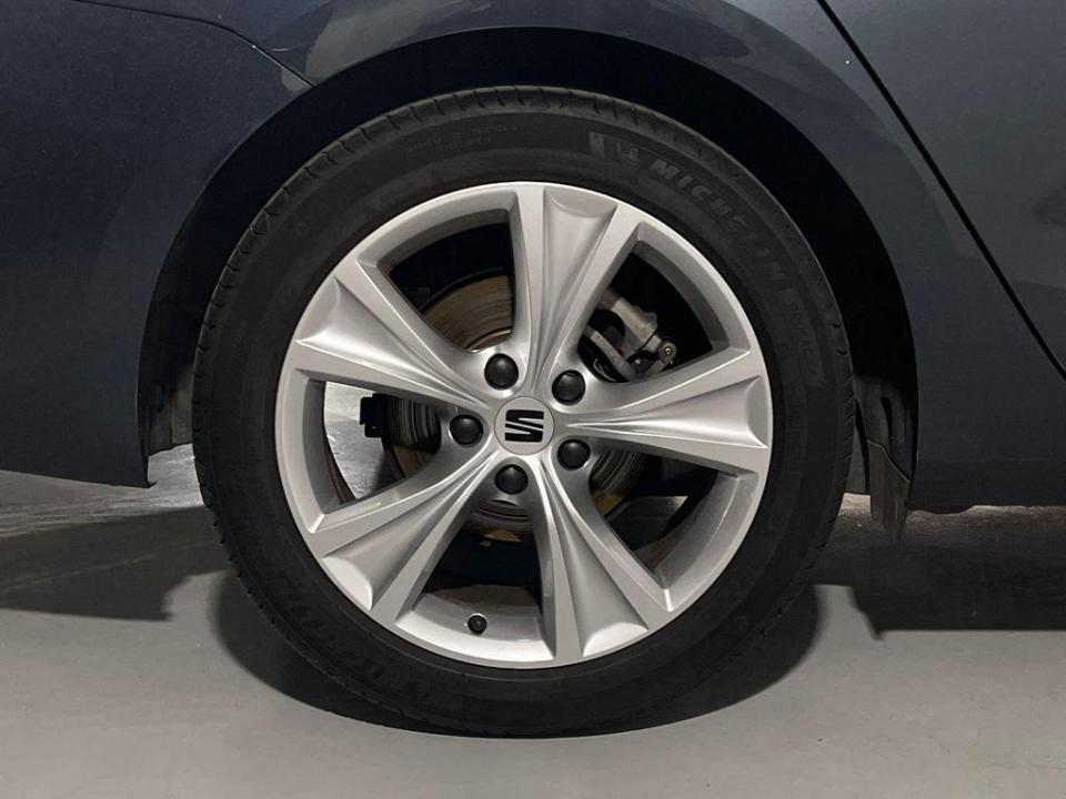 SEAT Leon 1.5 eTSI S&S FR Special Edition Vision DSG 110 kW (150 CV)