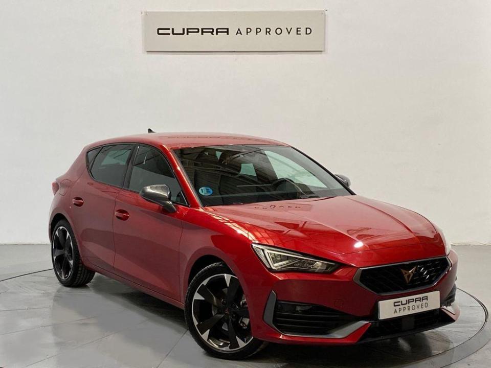 Cupra León