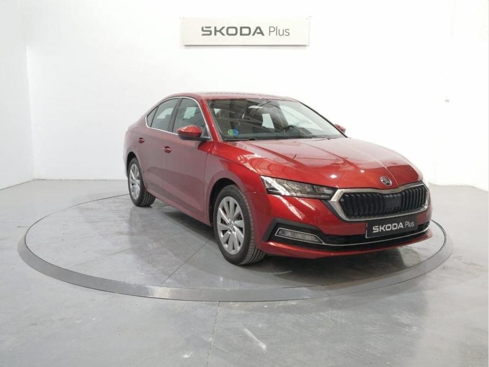 Skoda Octavia 1.5 TSI m-HEV Selection DSG 110 kW (150 CV)