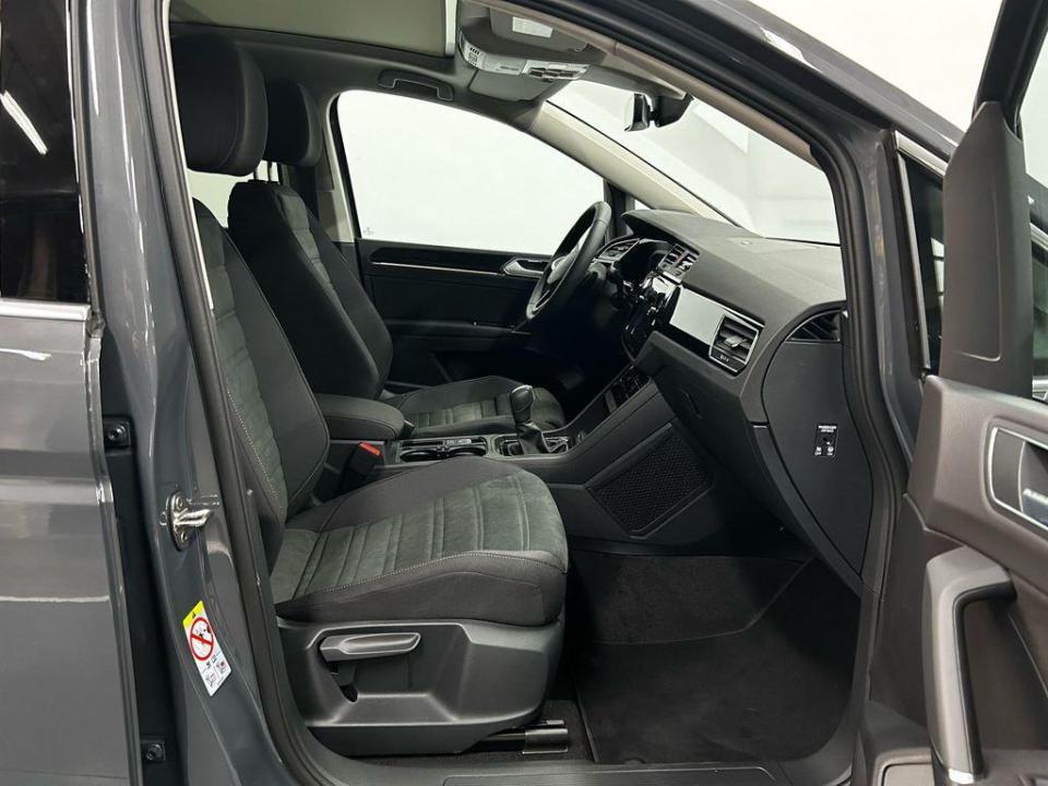Volkswagen Touran R-Line 1.5 TSI 110 kW (150 CV) DSG