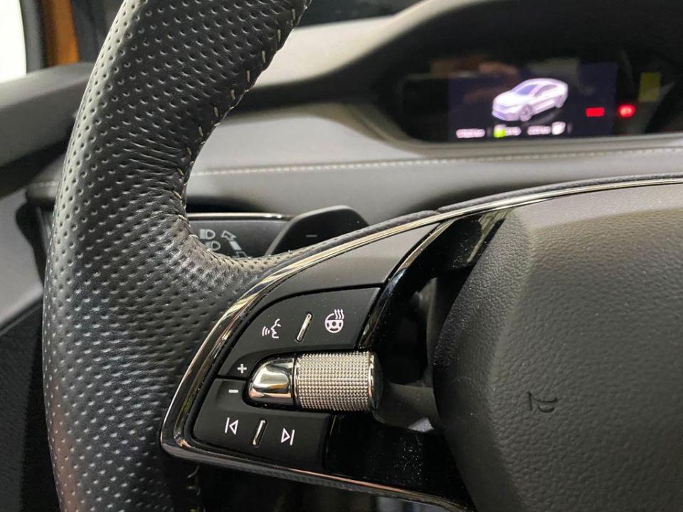 Skoda Enyaq Coupe IV RS 220 kW (300 CV) 82kWh