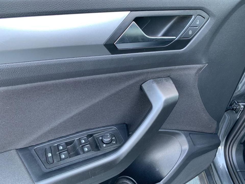 Volkswagen T-Roc ``Más`` 1.5 TSI 110 kW (150 CV) DSG