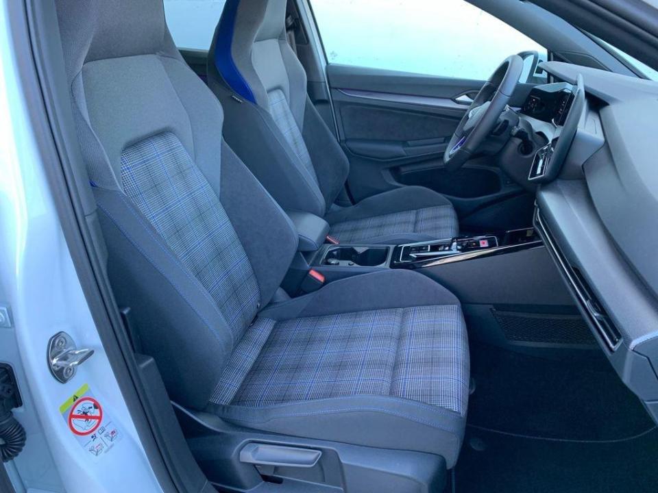 Volkswagen Golf GTE 1.5 PHEV 130kW 200 kW (272 CV) DSG