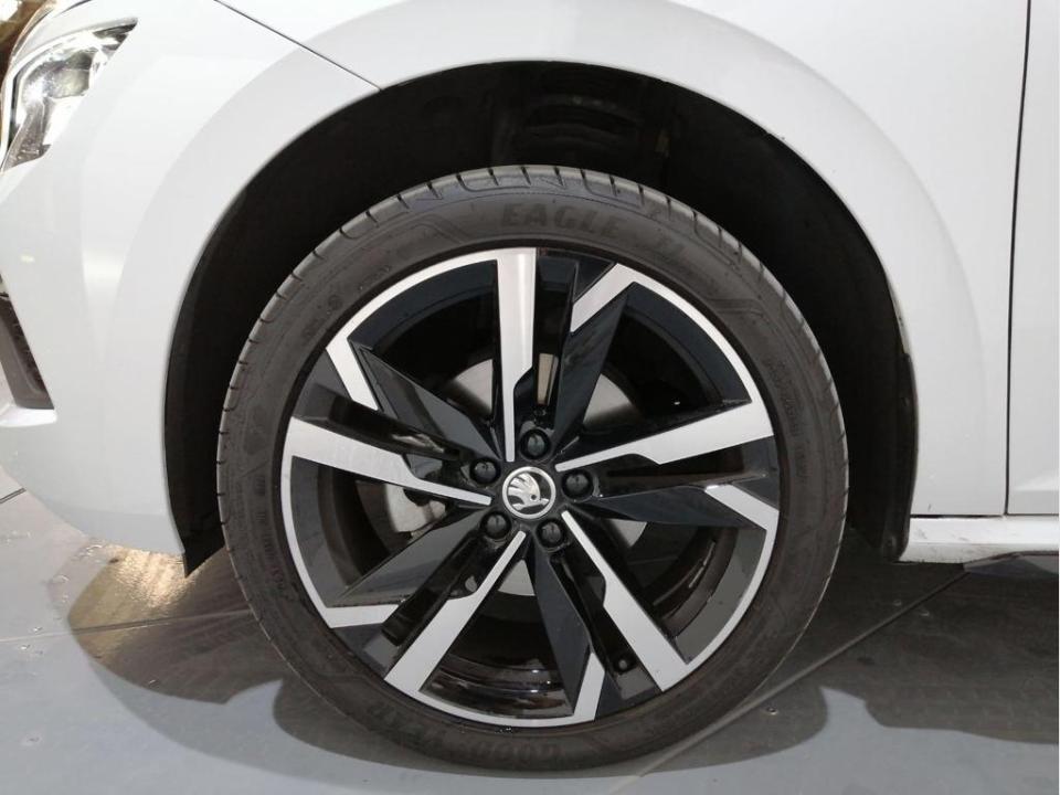 Skoda Kamiq 1.0 TSI Montecarlo DSG 85 kW (115 CV)