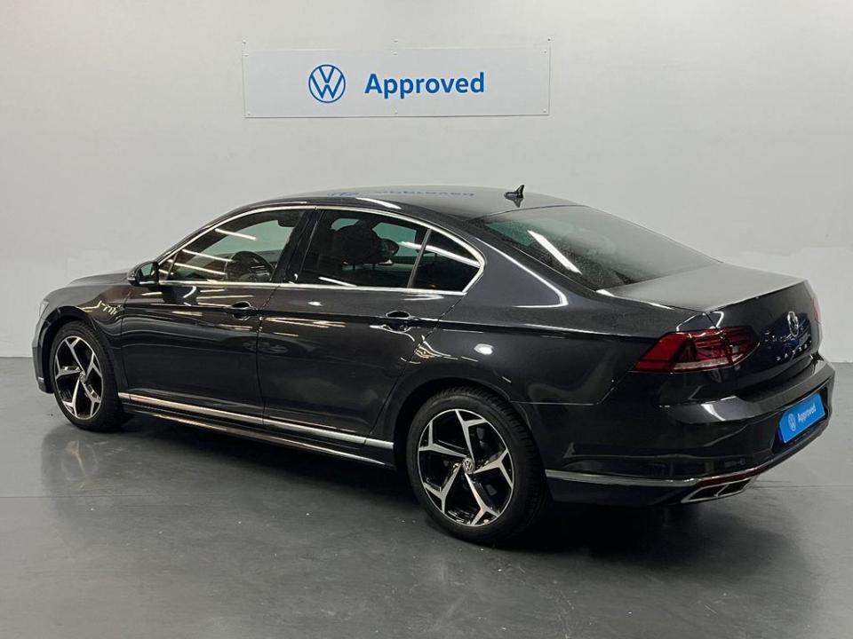 Volkswagen Passat R-Line 2.0 TDI 110 kW (150 CV) DSG