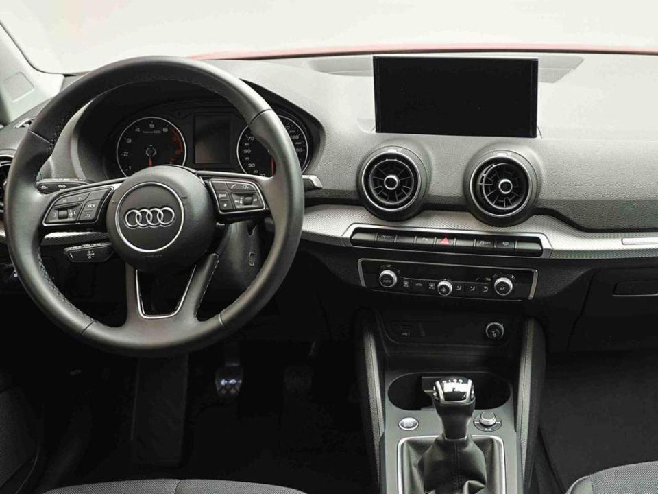 Audi Q2 Advanced 30 TFSI 81 kW (110 CV)