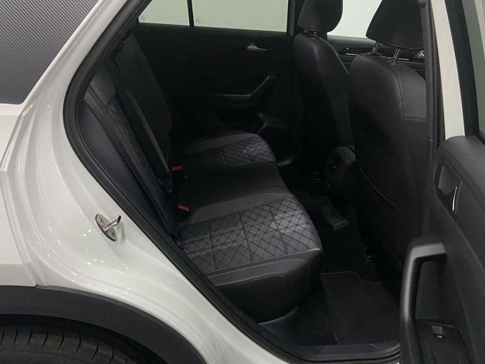 Volkswagen T-Roc R-Line 1.5 TSI 110 kW (150 CV) DSG