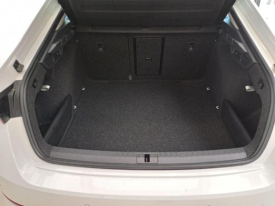 Skoda Octavia 1.5 TSI m-HEV Selection DSG 110 kW (150 CV)