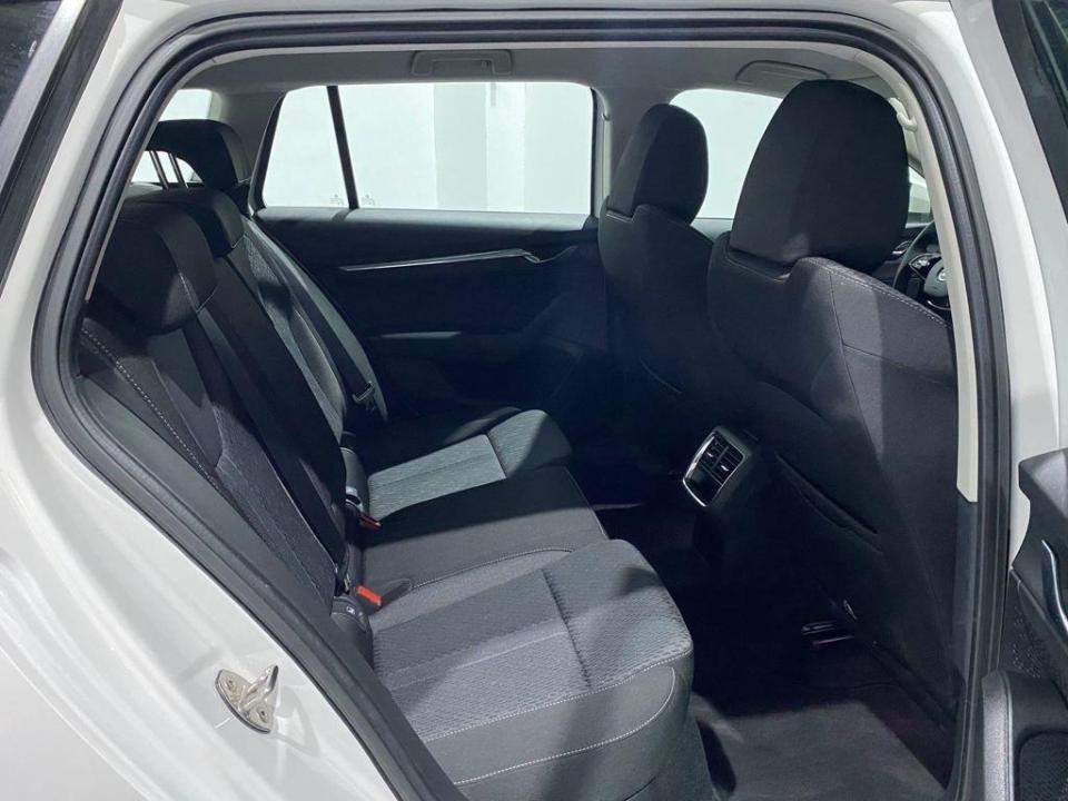 Skoda Octavia Combi 1.5 TSI GNC Ambition Plus DSG 96 kW (131 CV)