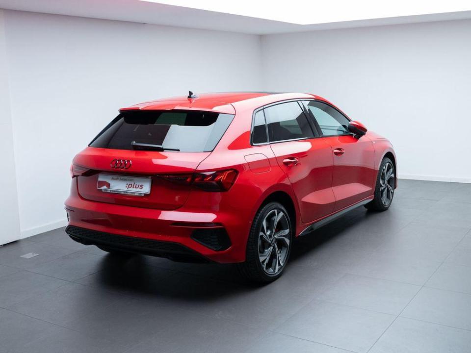 Audi A3 Sportback TFSIe Black line Competition 45 TFSI e 180 kW (245 CV) S tronic