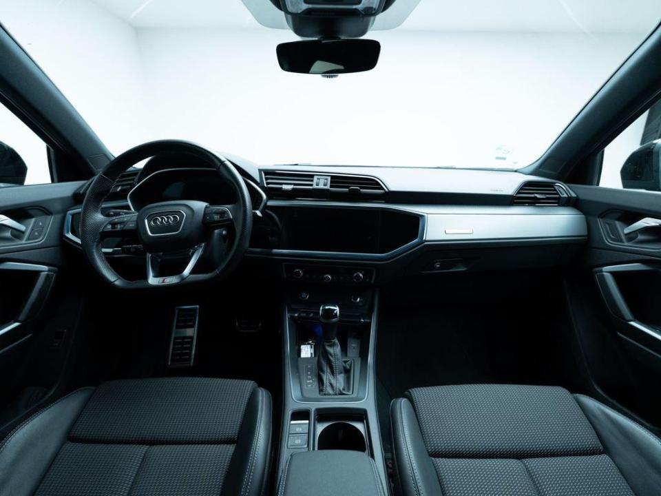 Audi Q3 Black line 35 TFSI 110 kW (150 CV) S tronic