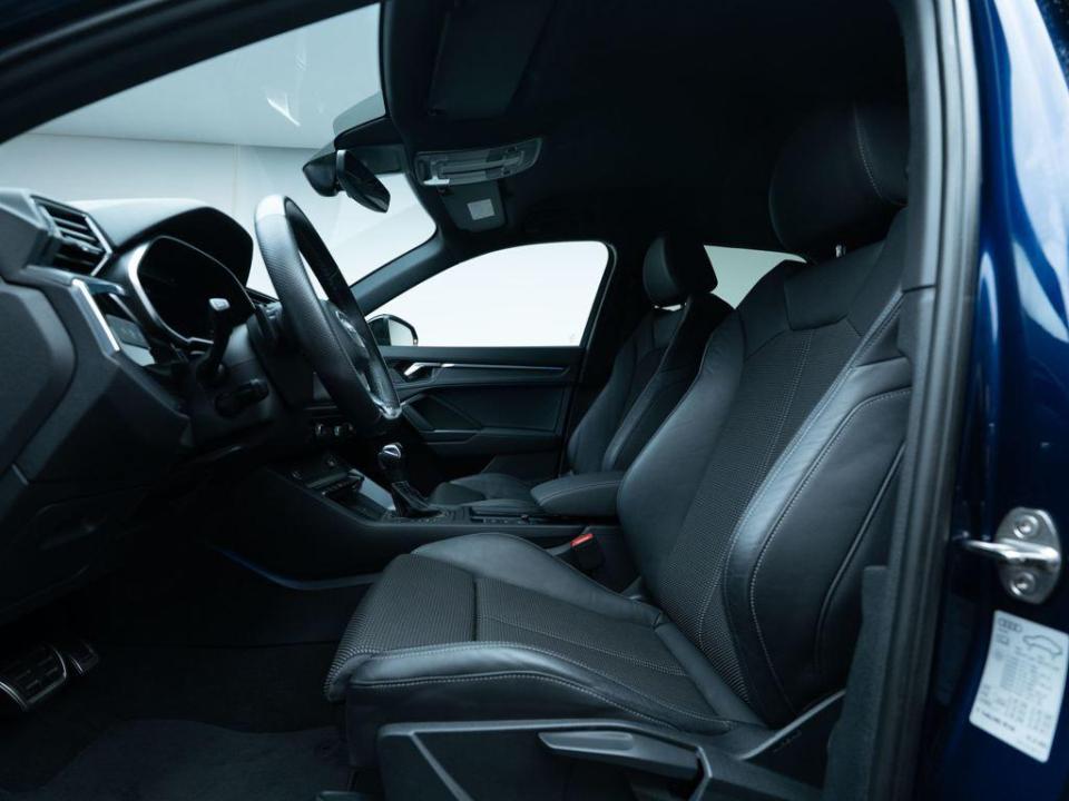 Audi Q3 Black line 35 TFSI 110 kW (150 CV) S tronic