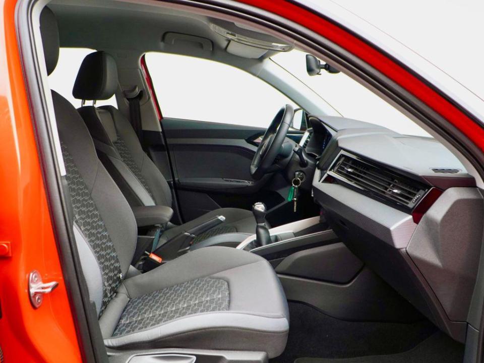 Audi A1 Adrenalin 25 TFSI 70 kW (95 CV)