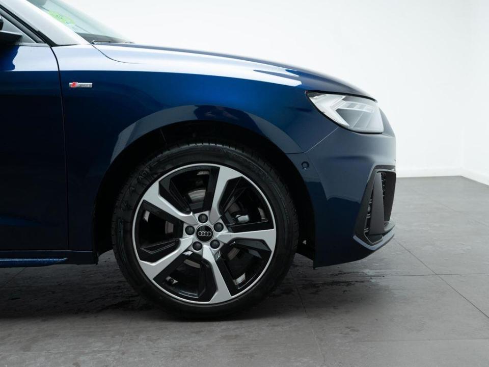 Audi A1 Adrenalin edition 30 TFSI 85 kW (116 CV)