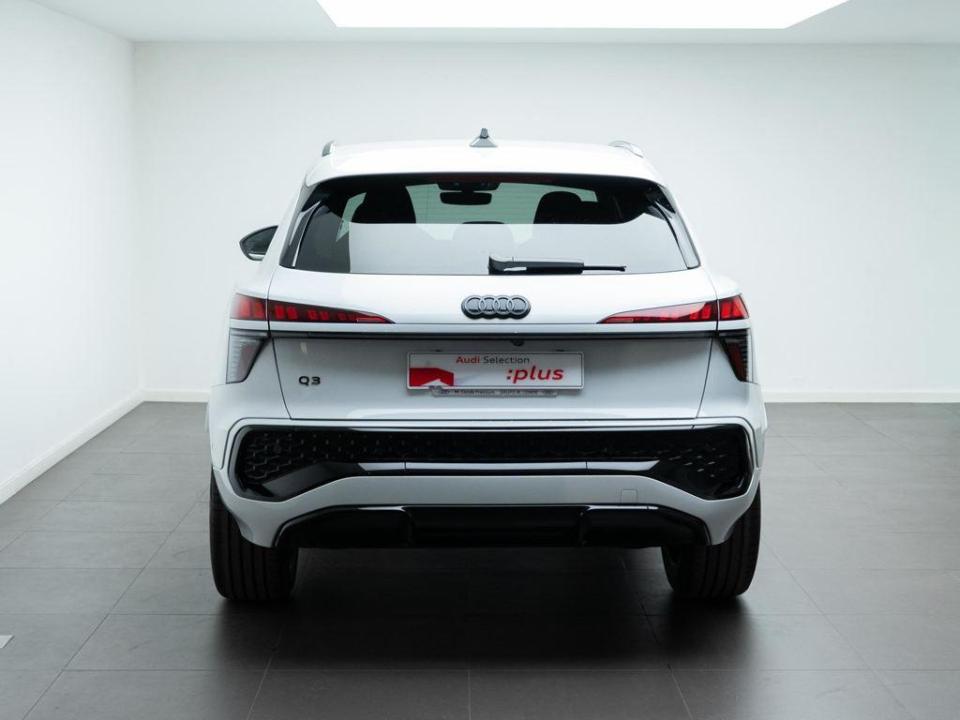 Audi Q3 Black line TFSI 110 kW (150 CV) S tronic