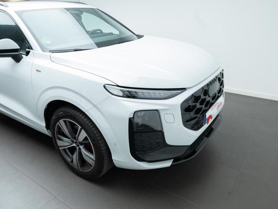 Audi Q3 Black line TFSI 110 kW (150 CV) S tronic