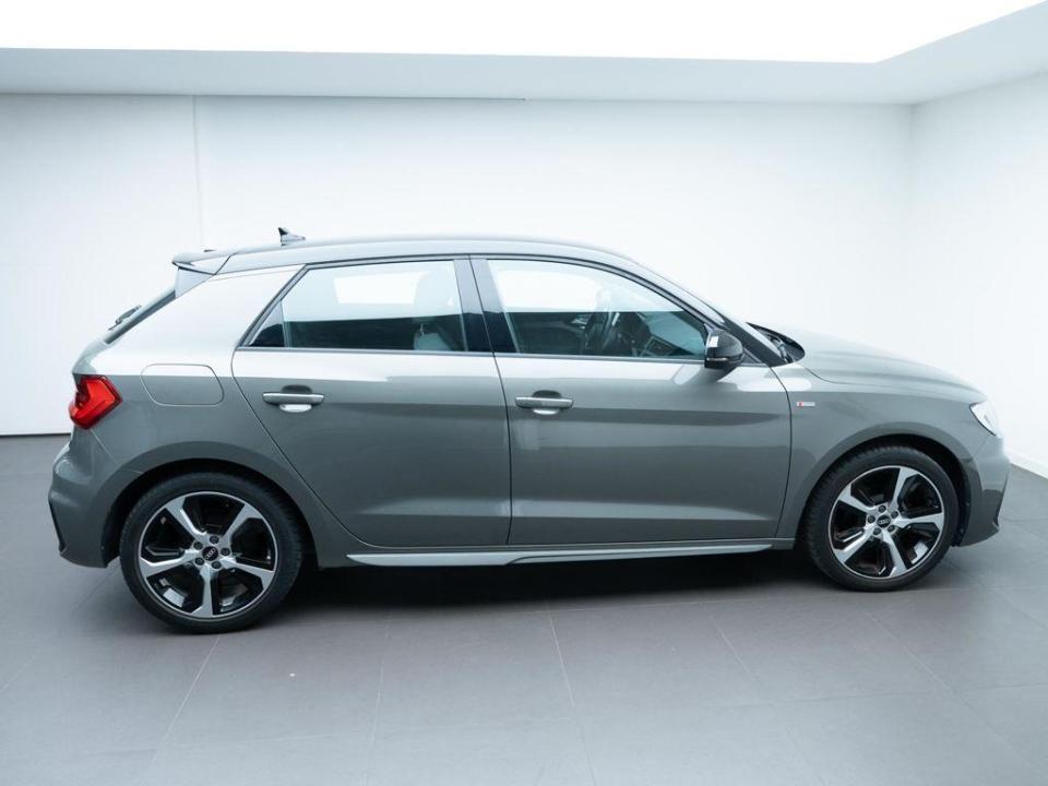 Audi A1 Adrenalin 25 TFSI 70 kW (95 CV)